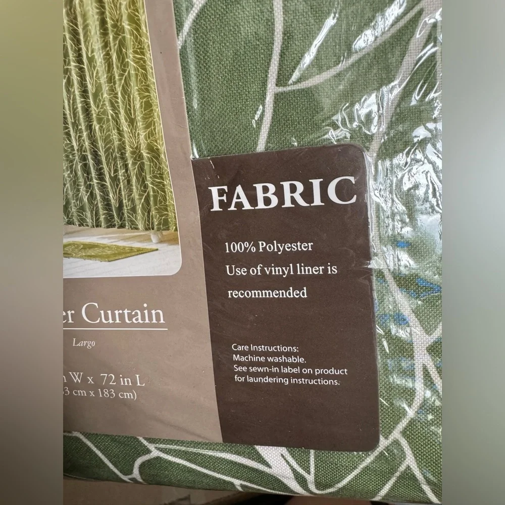 NWT Fabric Shower Curtain Botanical Leaves
